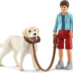 Schleich Labrador ile Yürüyüş Figür Oyuncak