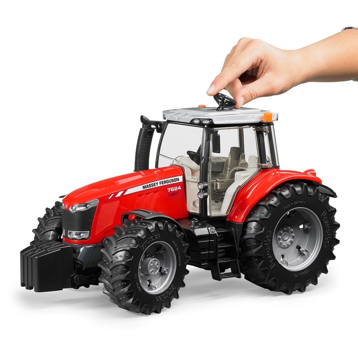 massey-ferguson-7600-traktor-17953677-sw1200sh1200 Massey Ferguson 7600 Traktör - Görsel 1